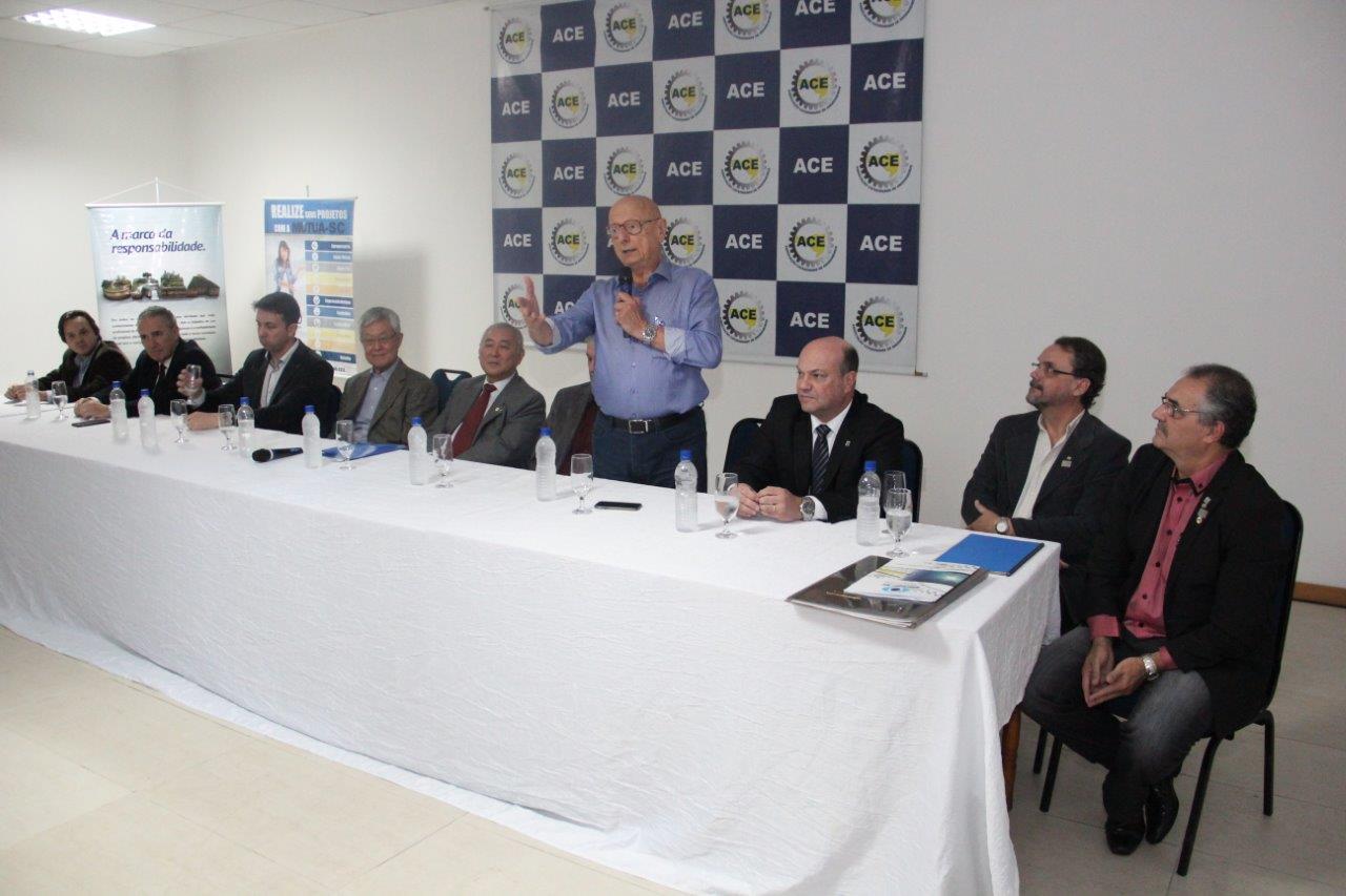 ACE promove evento com lideranças em celebração aos 90 anos da Ponte Hercílio Luz