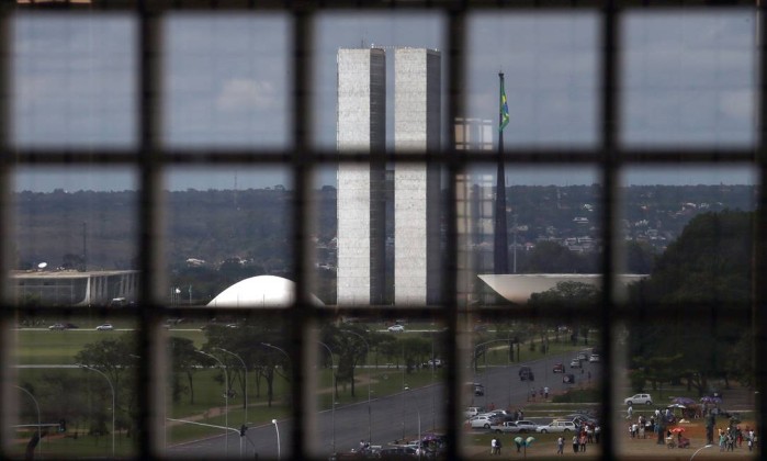 Fatiamento da reforma da previdência ganha força no Congresso