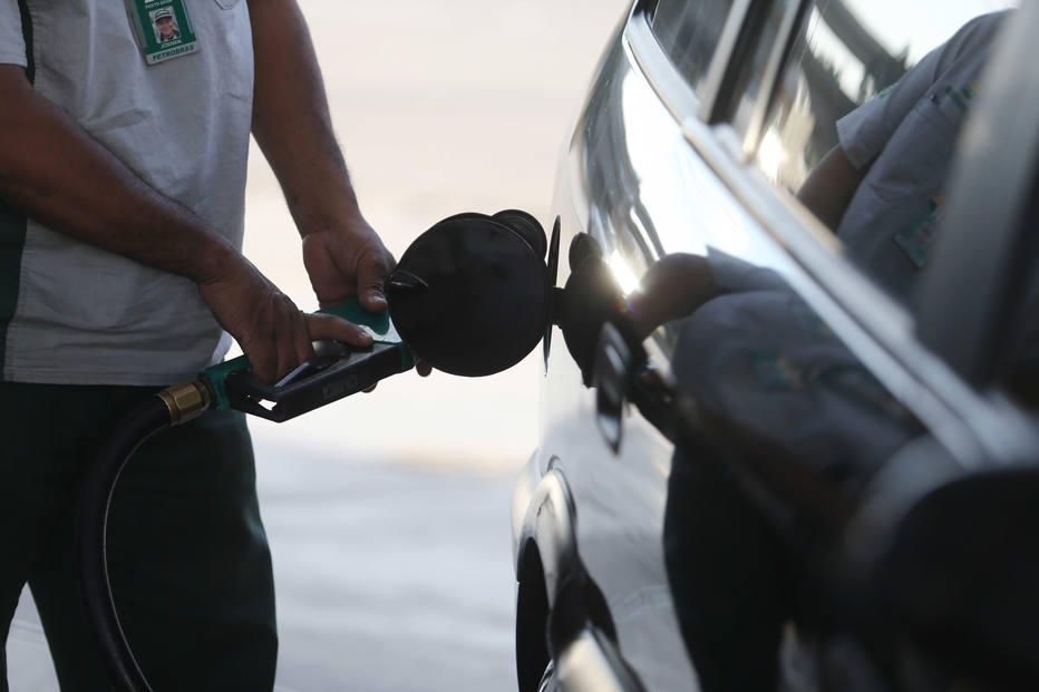 Carros mais eficientes devem reduzir em R$ 2 bi gastos com combustível