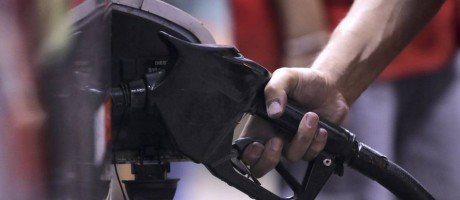 Petrobras informará diariamente o preço do litro da gasolina nas refinarias