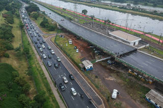 Projeto de viaduto some, e prefeitura recorre a acervos e até a viúva de engenheiro