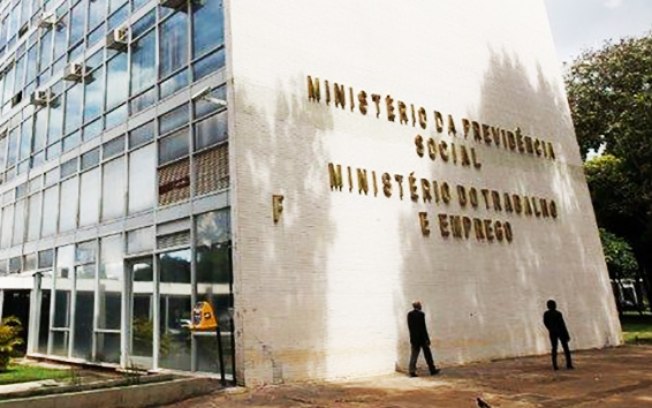 STF: Lewandowski rejeita ação contra extinção do Ministério do Trabalho