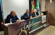 Raimundo Colombo, no Café com Candidatos, agradece apoio da engenharia na recuperação da Ponte Hercílio Luz