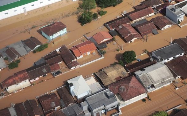 Senge-SC conclama associados a fazerem doações aos atingidos pelas chuvas em Santa Catarina