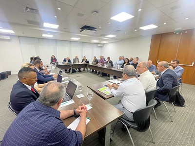 Centrais e entidades patronais se reúnem para discutir mudanças no sistema sindical