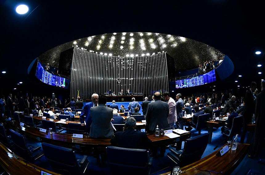 Aprovadas criminalização do bullying e maior punição para crimes contra crianças