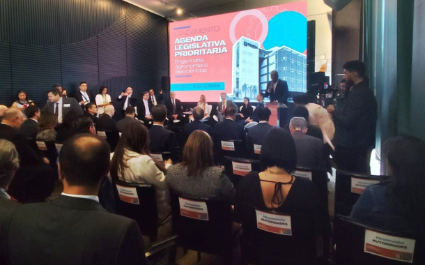 Lançamento da Agenda Legislativa Prioritária do Confea, em Brasília, teve a participação da FNE e do Senge-SC