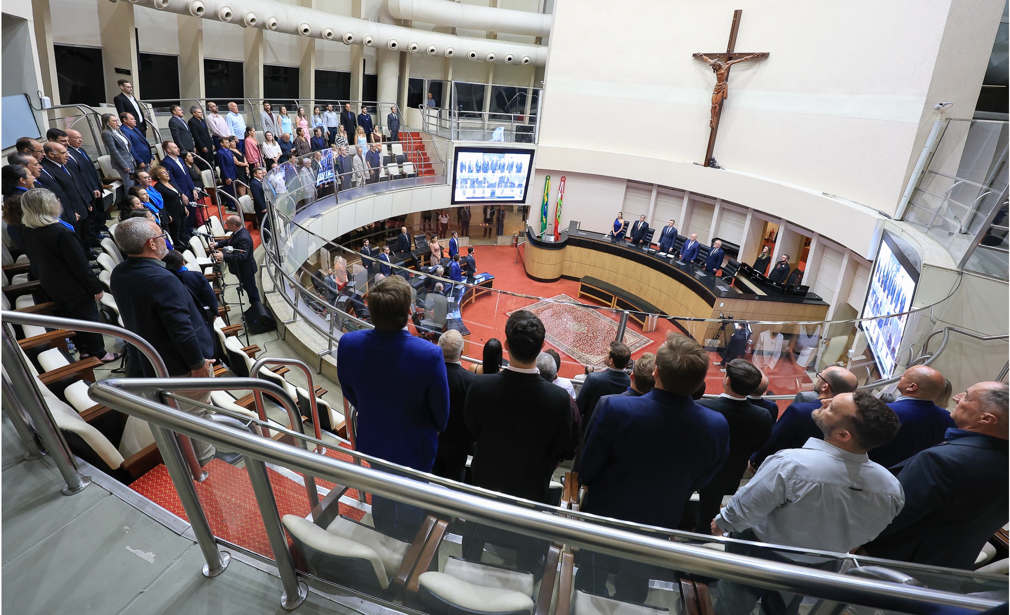 Alesc homenageia Crea-SC em sessão especial com reconhecimento a lideranças da engenharia