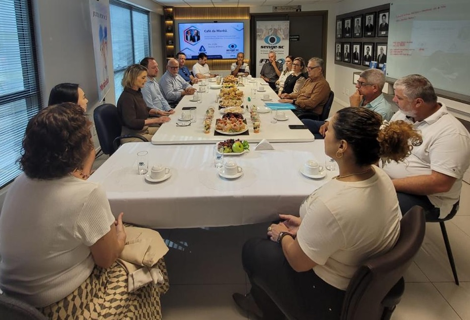 Café da manhã institucional destaca avanço nas relações e consolidação do ACT da Casan