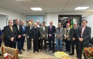 ACE empossa nova diretoria e novo Conselho Diretor em solenidade marcada pela valorização da engenharia catarinense