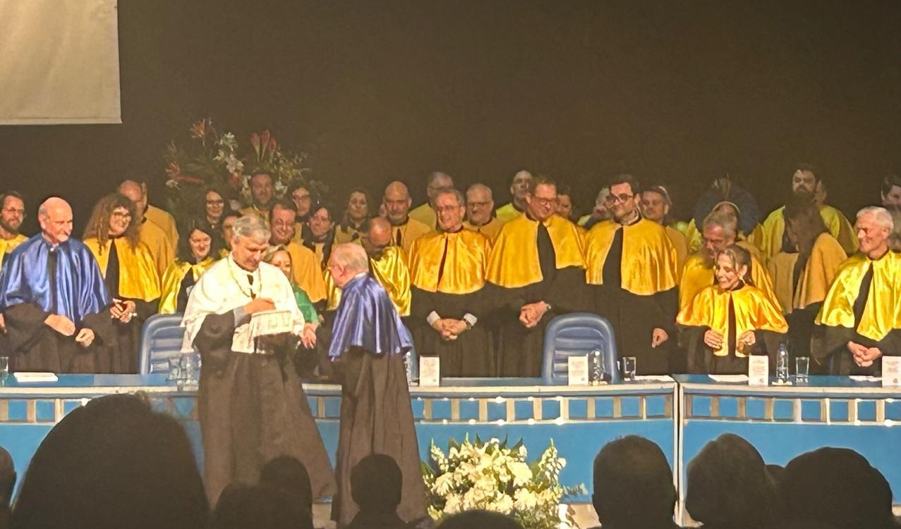 Amir Martins de Oliveira Júnior e Felipa Rafaela Amadigi tomam posse na nova gestão da UFSC