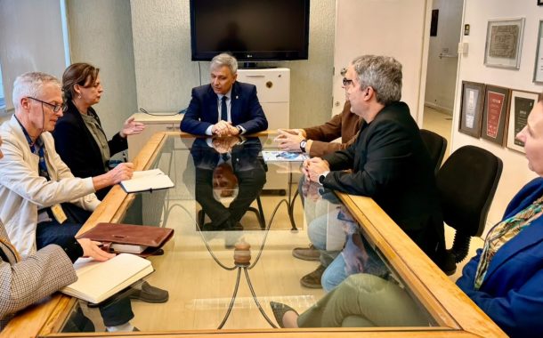 Senge-SC e UFSC discutem parceria para fortalecer a formação em engenharia
